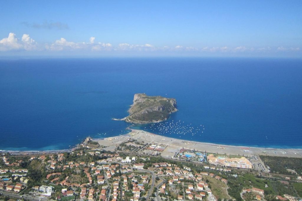 Borgo di Fiuzzi spiagge più belle della calabria tirrenica