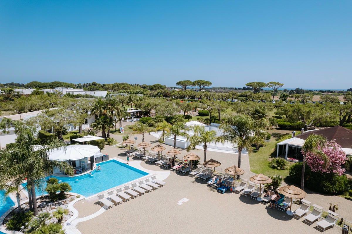 Nicolaus Club Alimini Smile Residence
