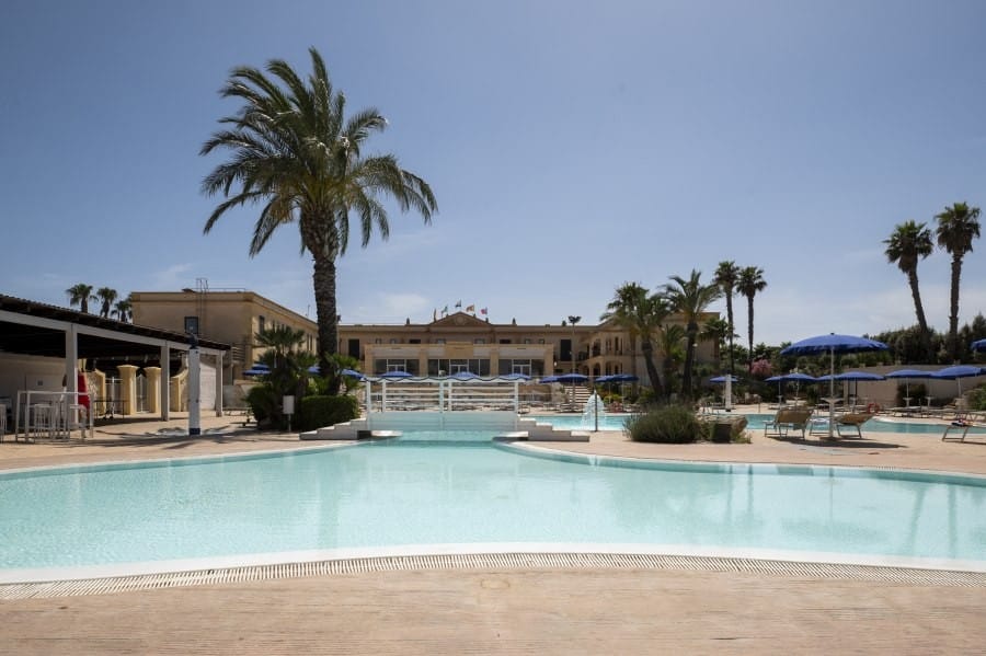 Delfino Beach Hotel
