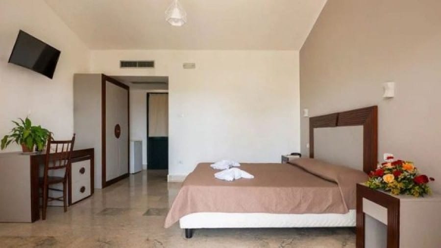 Delfino Beach Hotel