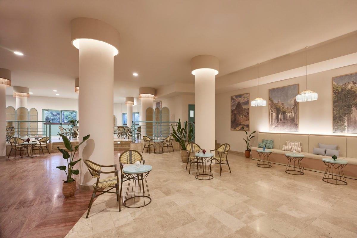 GranSerena Hotel