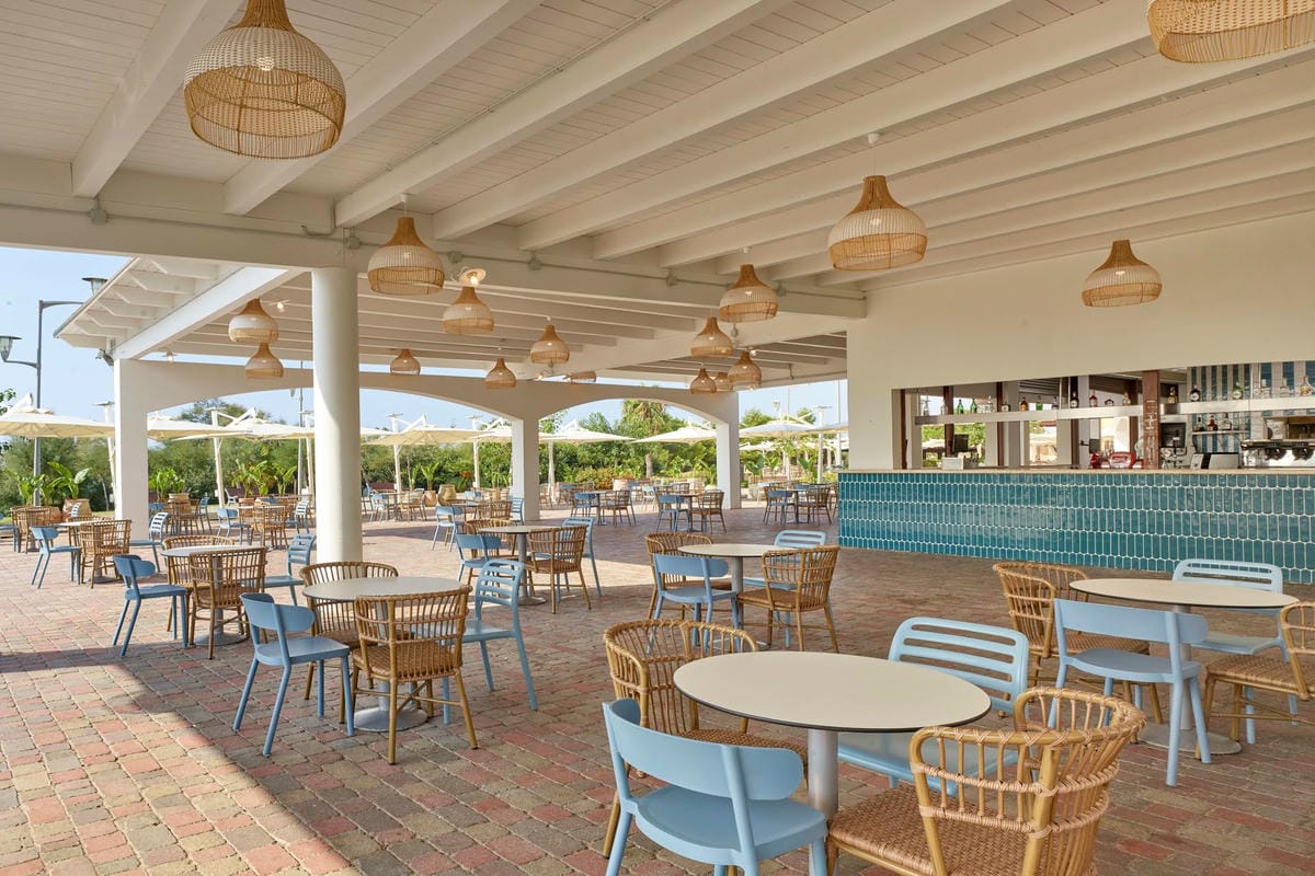 Serenusa Resort