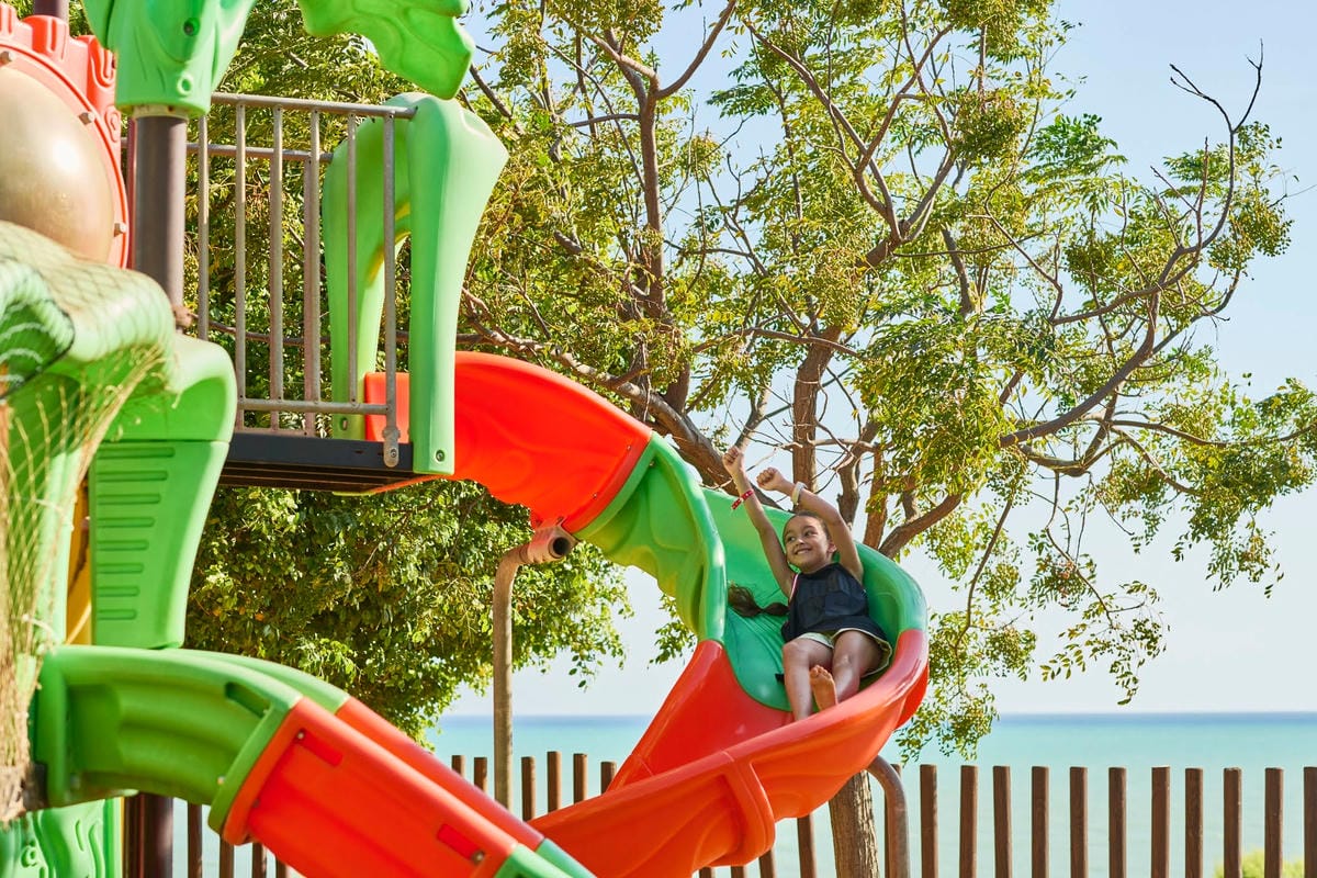 Serenusa Resort